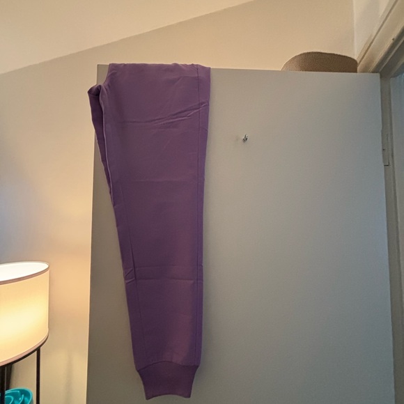 Figs Technical Collection Bundle. - Picture 7 of 7